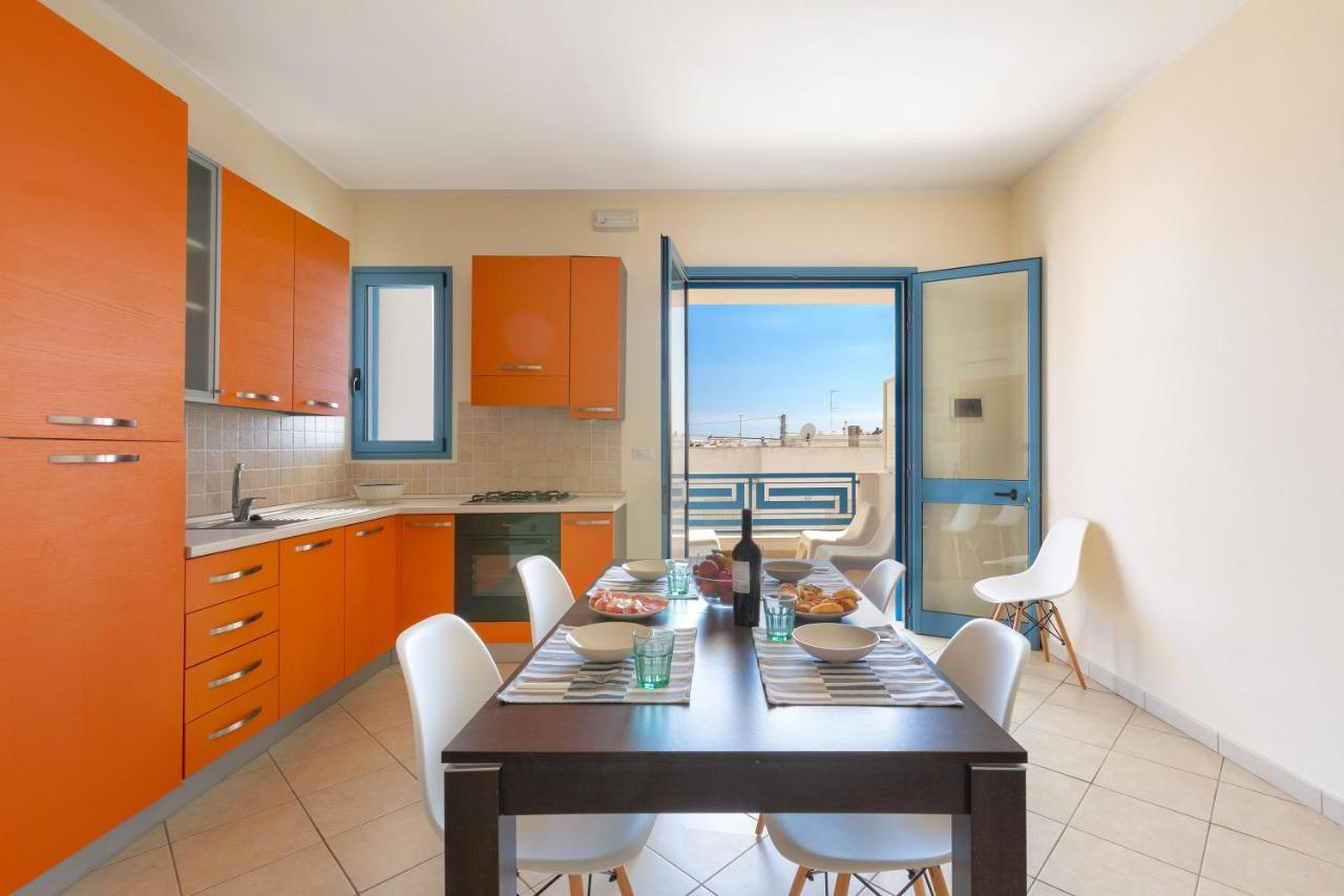 Apartmán L'Attico Di Lido Marini Exteriér fotografie