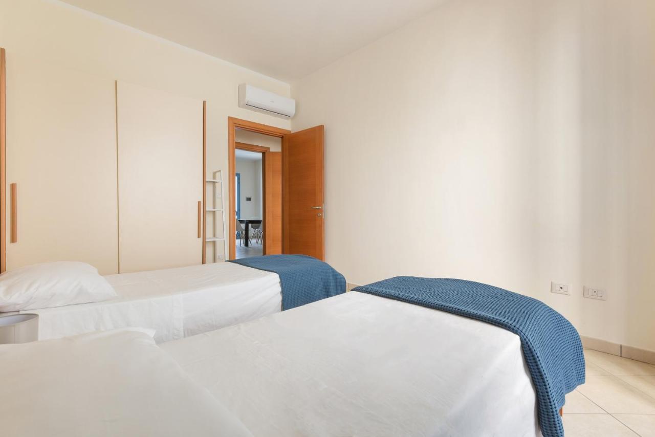 Apartmán L'Attico Di Lido Marini Exteriér fotografie