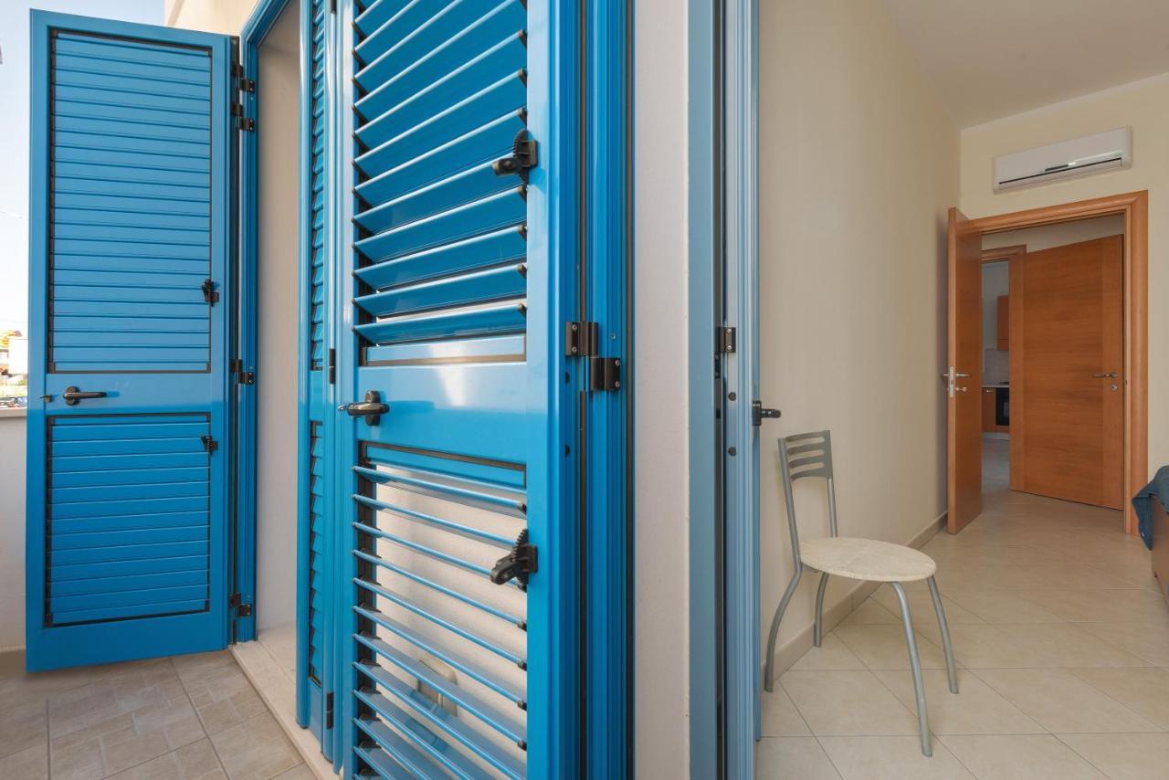 Apartmán L'Attico Di Lido Marini Exteriér fotografie