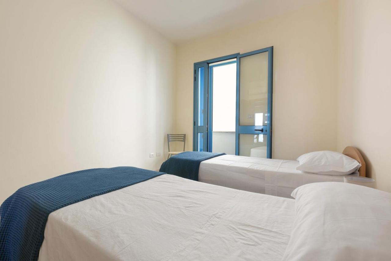 Apartmán L'Attico Di Lido Marini Exteriér fotografie