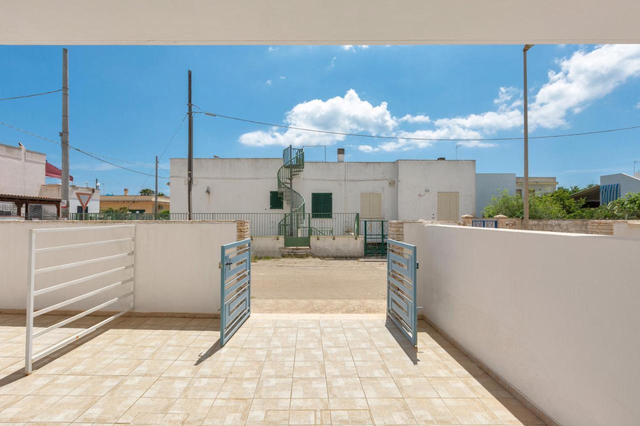 Apartmán L'Attico Di Lido Marini Exteriér fotografie